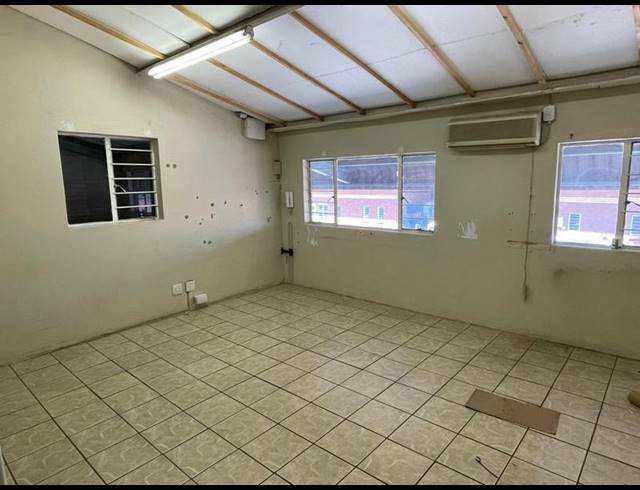 INDUSTRIAL PROPERTY TO RENT IN HENNOPSPARK